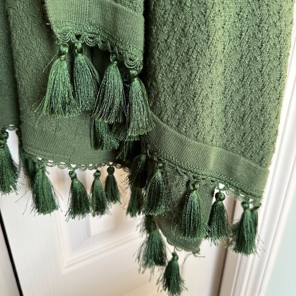 Lane Bryant Green Knit Tassel Overlay - Picture 3 of 5
